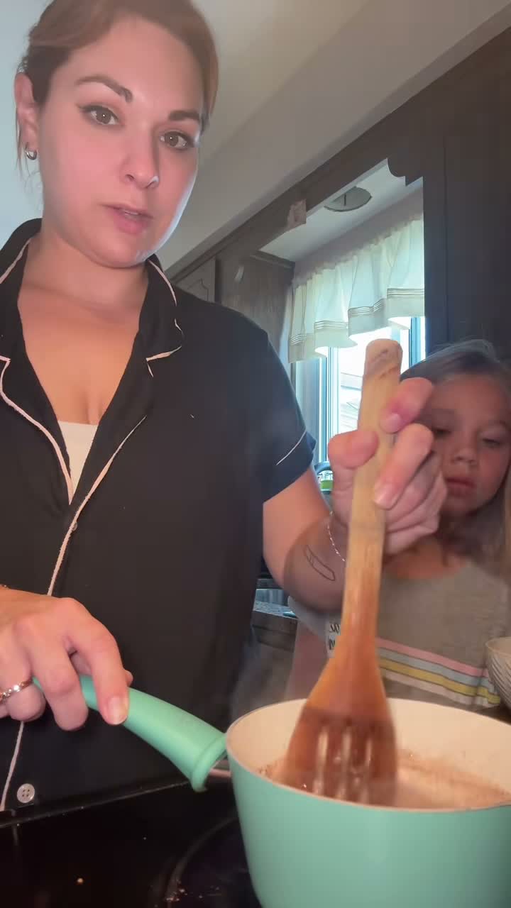 Jaclyn |Mom•makeup•lifestyle| on Aug 1