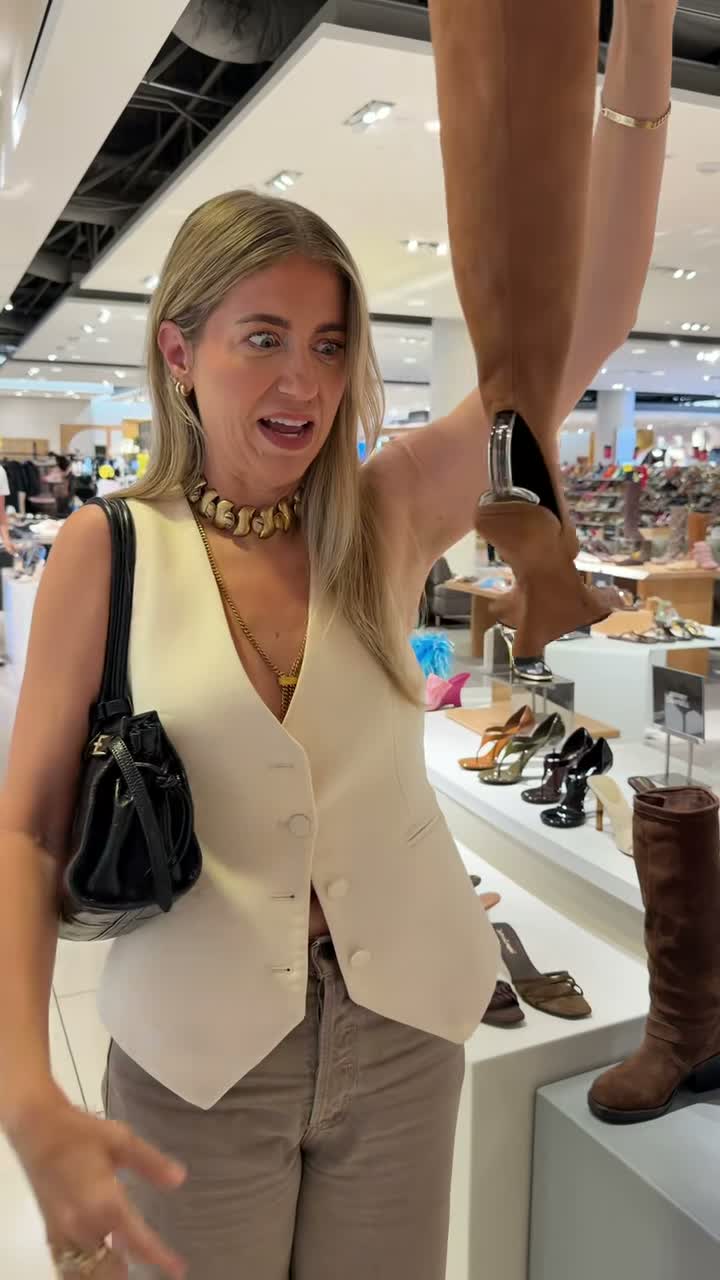 Lindsay Albanese on Jul 31