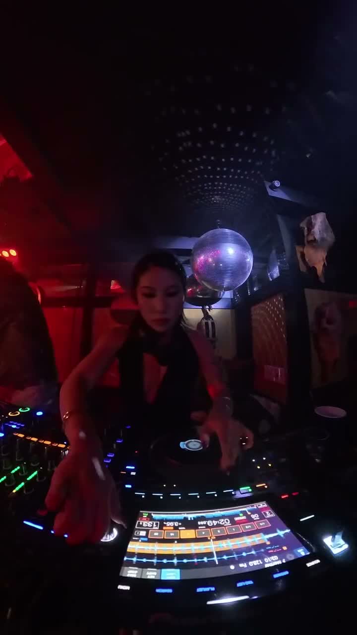jess on Nov 15