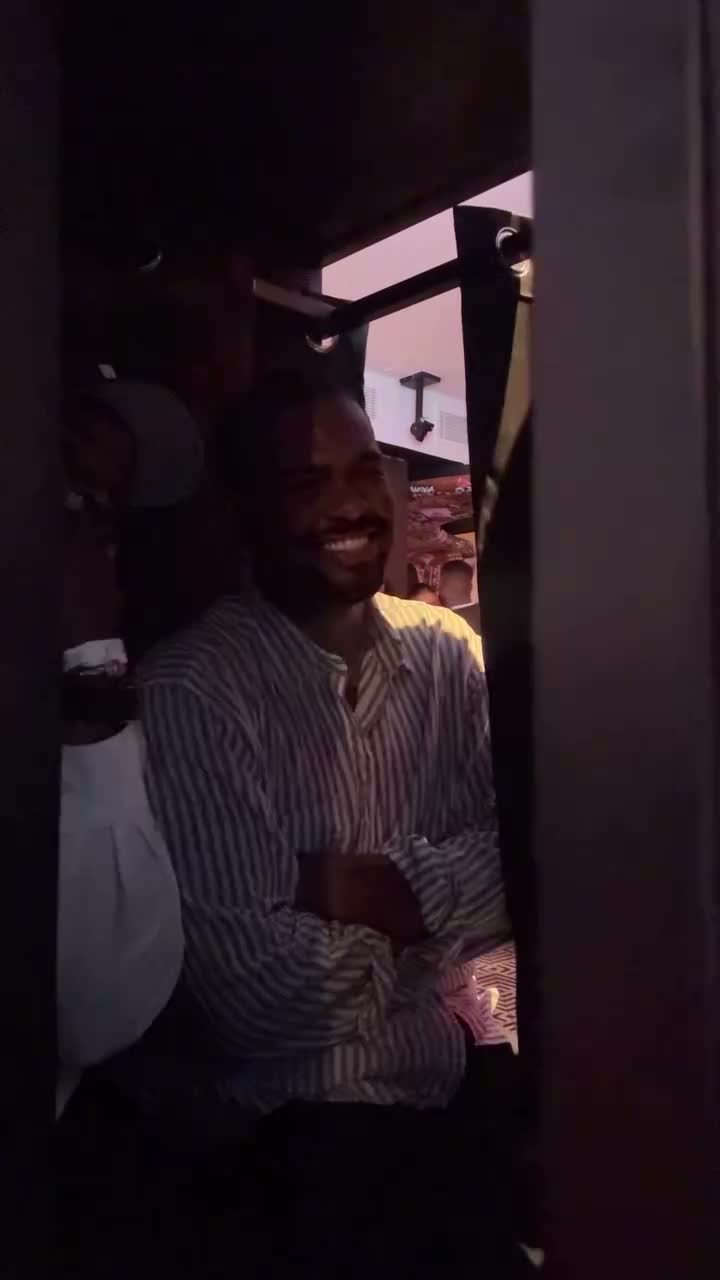 Kamari on Jun 26