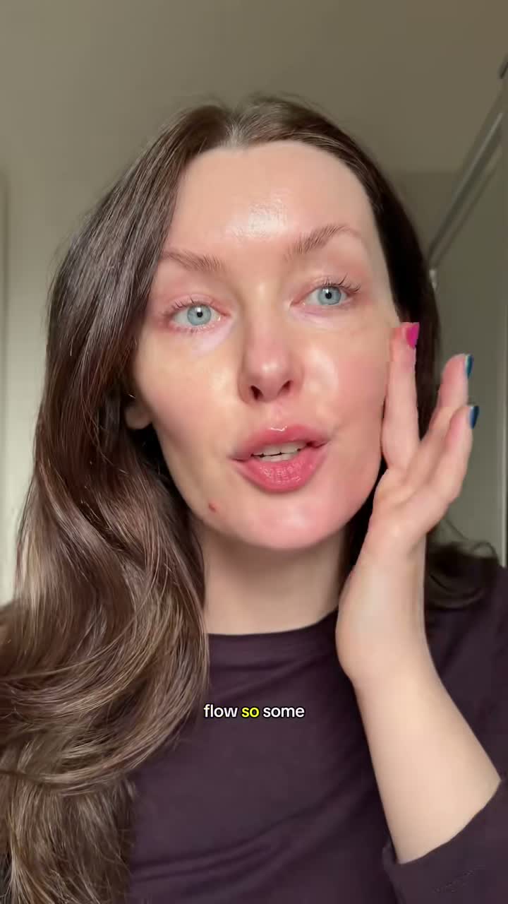 Hannah Collingwood English on Aug 7