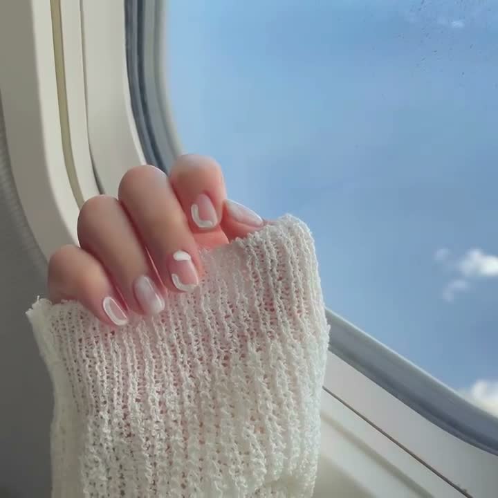 어떤 날, 어떤 네일 • 광안리네일 • 수영네일 • 남천동네일 • 부산네일 •광안리 1인샵 🧂 on Aug 3