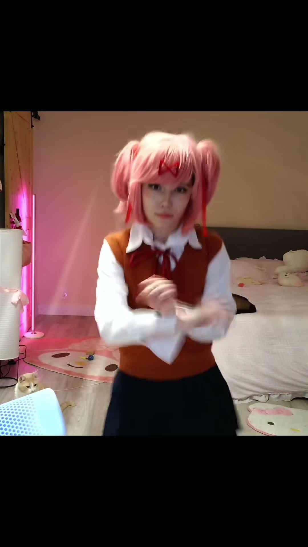 eviemeowie clips on Jul 8
