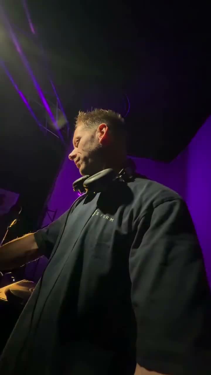 IAN STORM DJ on Jul 31