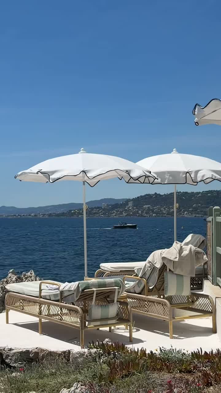 Marianna Hewitt on Jun 12