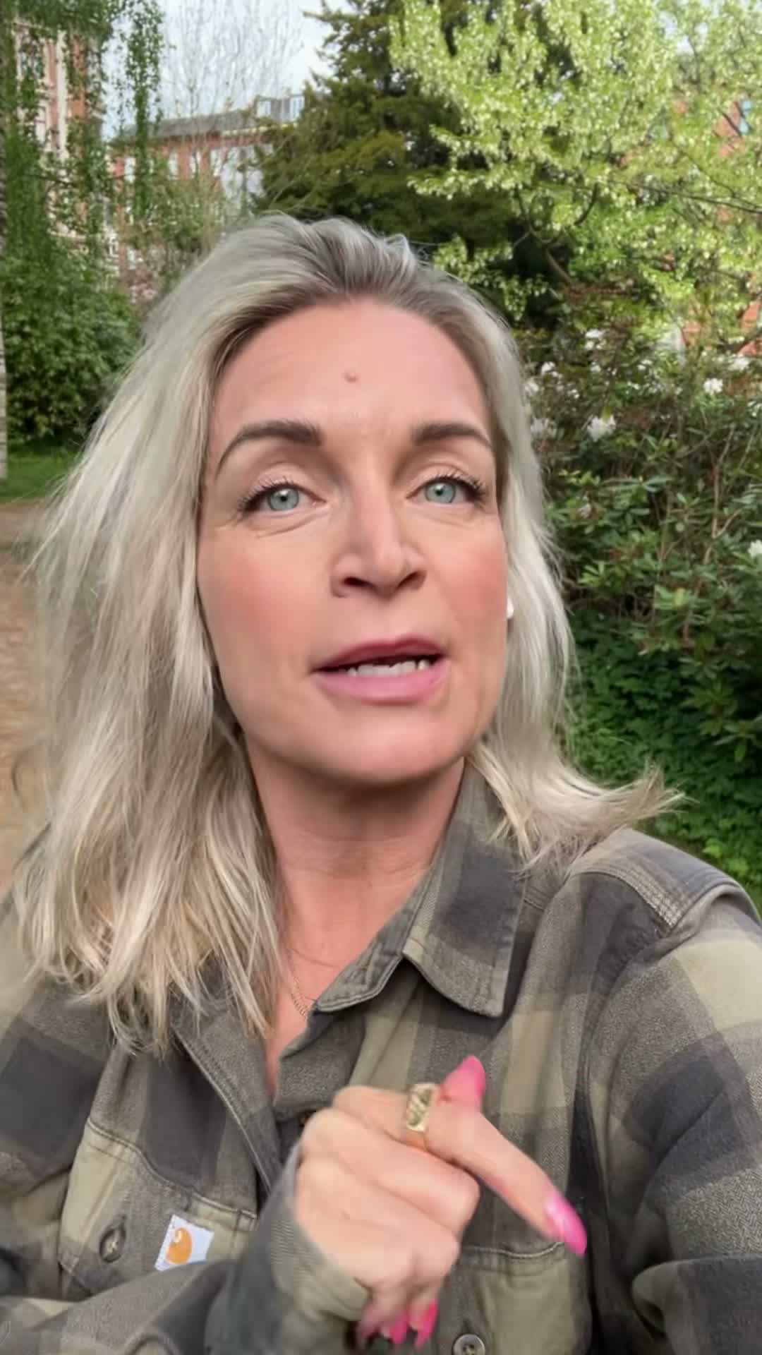Nina Lind on May 10